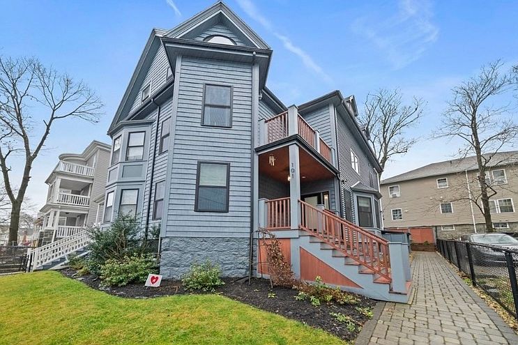 1st image of 101 Rosseter St #1