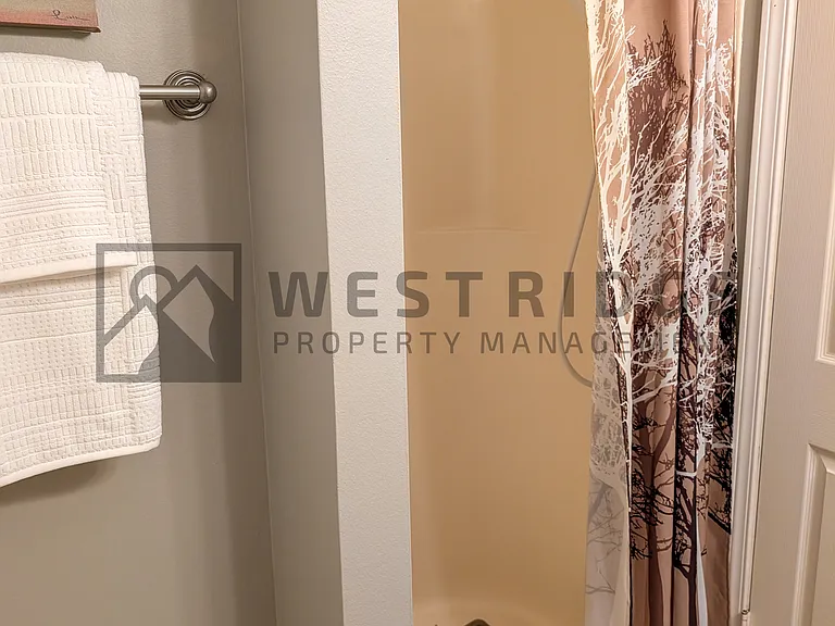6745 SW Scholls Ferry Rd #38 — Photo 13