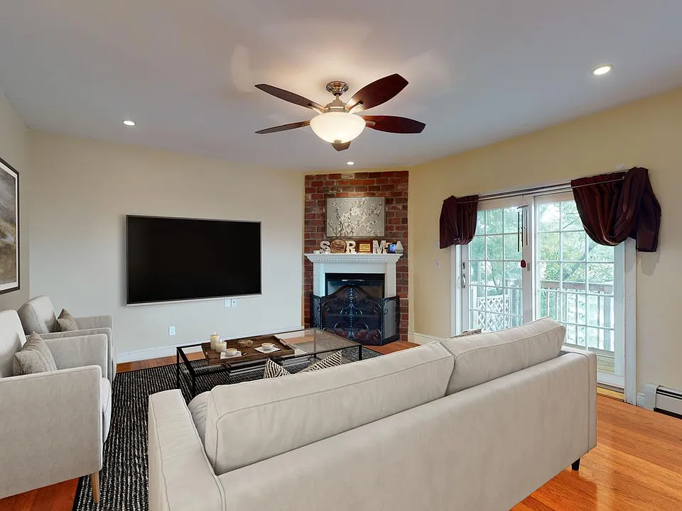 Optionally furnished common areas! Common areas can come beautifully furnished by our in-house design team for an additional fee.
