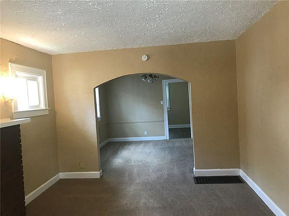 5th image of 1034 Shannon Ave