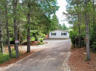 40 E Crimson Peak Rd, Belfair, WA 98528
