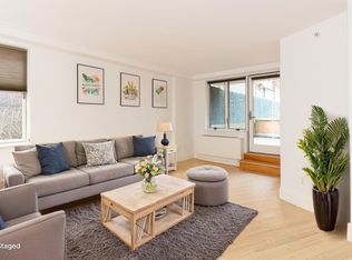 116-11 Curzon Rd #1B, Richmond Hill, NY 11418