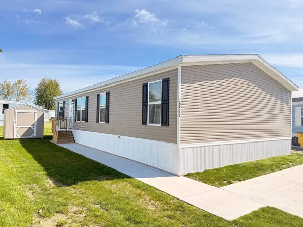 3 Bed 2 Bath Double Section Plan, Carriage Way