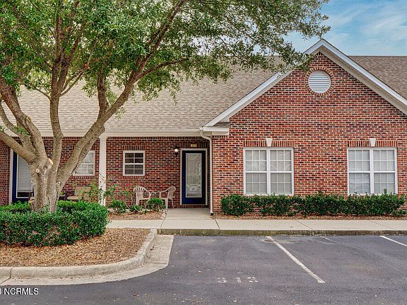 2nd image of 313 Hibiscus Way