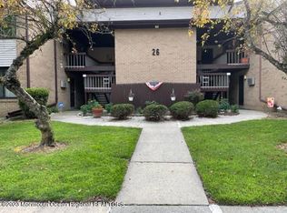 26 Meadow Green Cir UNIT G, Manalapan, NJ 07726