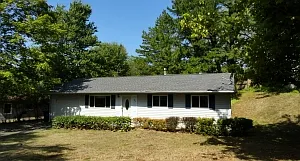 325 Eastwood Dr photo 1