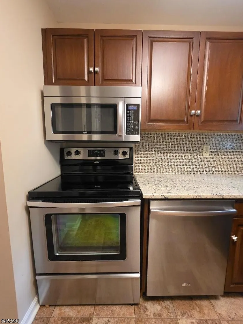1 bed, 1.0 bath, $2,300 — Photo 4