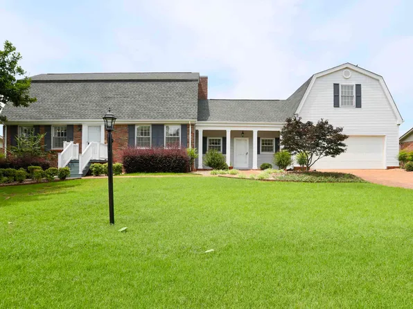 1903 Edwards Ave, Muscle Shoals, AL 35661