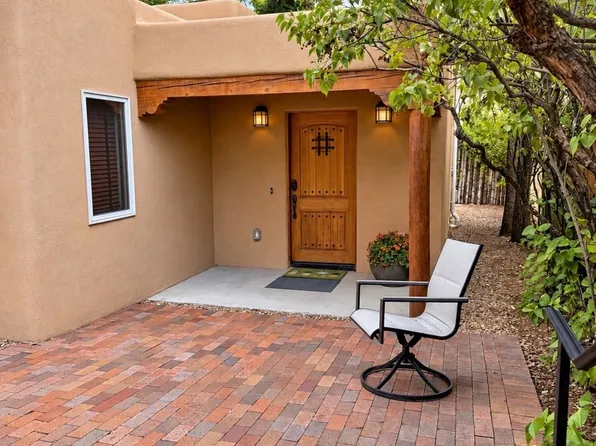 207 W Cordova Rd #B, Santa Fe, NM 87505