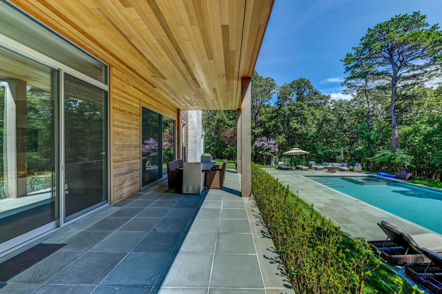  Built in Outdoor speakers