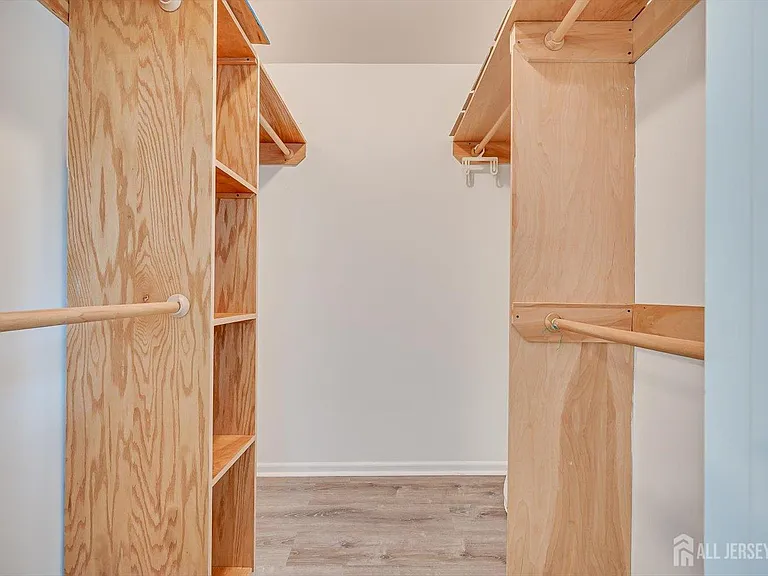 822 Darlington Dr — Photo 22