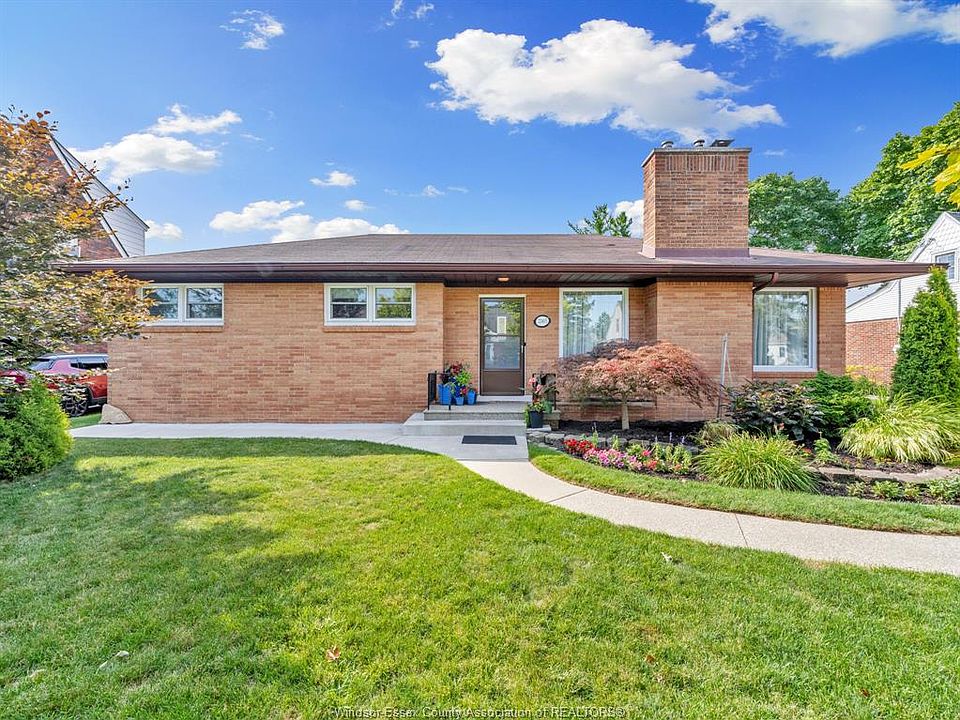 1st image of 2065 Verdun Ave