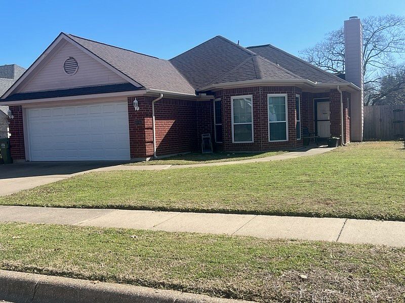 1st image of 6040 Hillglen Dr