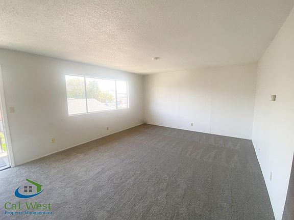 5th image of 159 Adler Ave #3
