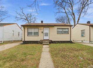 11310 Chalmers Ave, Warren, MI 48089