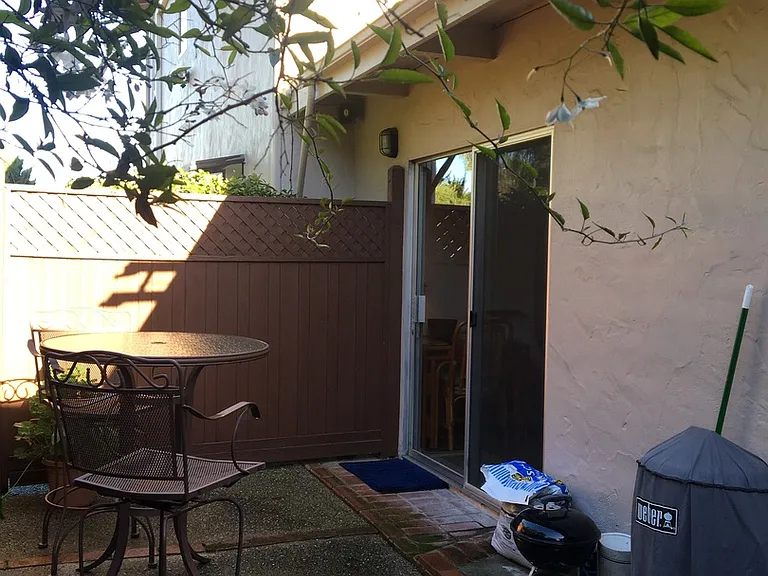 740 Dickman Ave — Photo 2