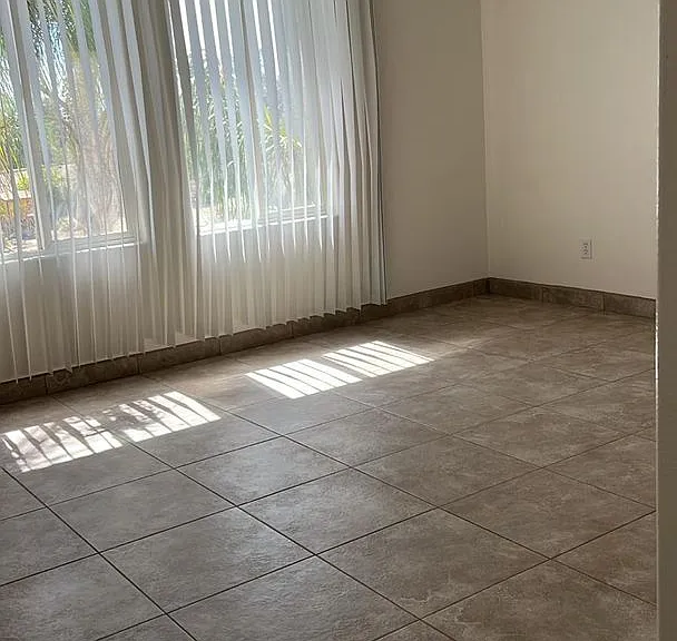 27665 Durant St — Photo 11