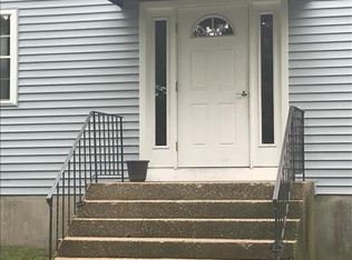 63 Horse Pond Rd, Salem, CT 06420