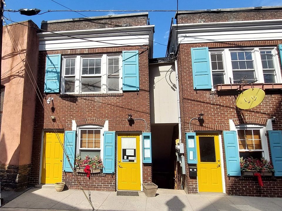 1st image of 24 Race St