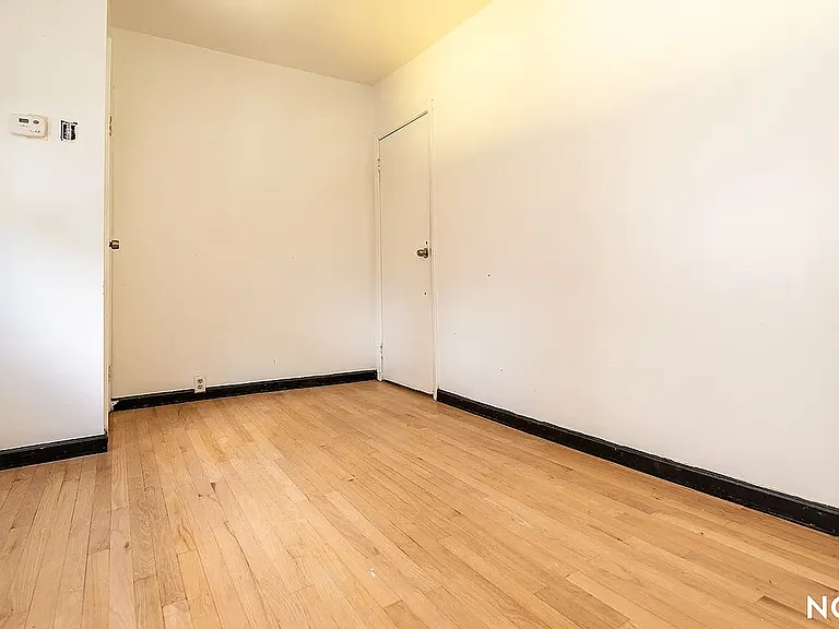 191 Graham Ave #4 — Photo 6