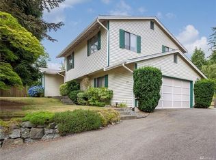 2251 NE 177th St, Seattle, WA 98155