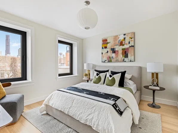 409 Sackett Street image 16 of 25