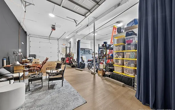 Studio, 3329 sqft, $8,900 — Photo 2
