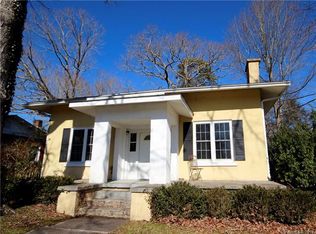 1105 5th Ave W, Hendersonville, NC 28739