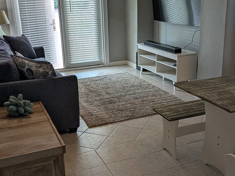 30 Sarasota St — Photo 4