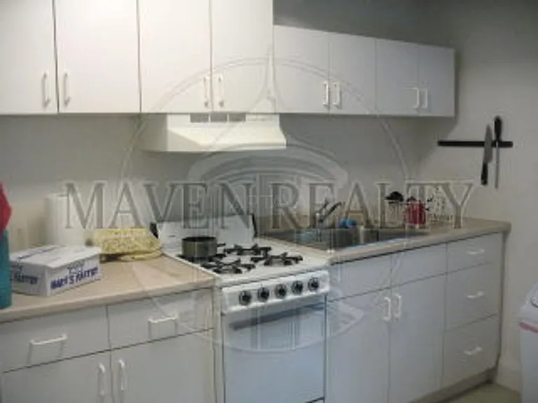 21 Forest St #8 — Photo 2
