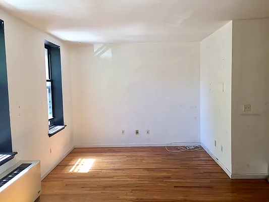 Rented by Oxford Property Group | media 23