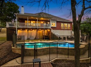 9902 Alms Park Dr, San Antonio, TX 78250