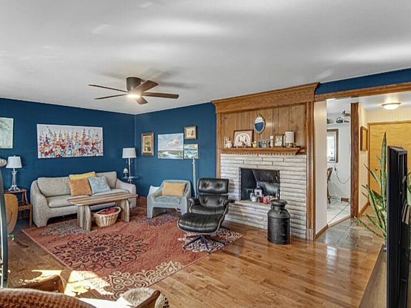 4th image of 3023 Edgewood St