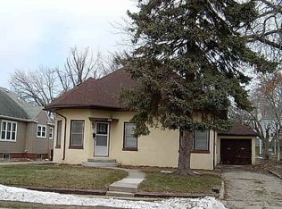 626 W 14th St, Carroll, IA 51401