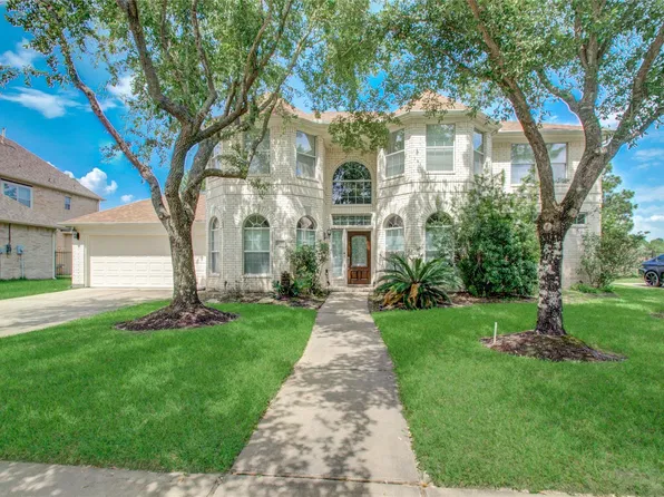 10906 Castle Peak Dr, Houston, TX 77095