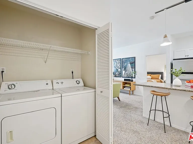100 S Alameda St #150 — Photo 22