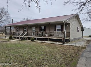 307 N Linebarger St, Fairview, MO 64842