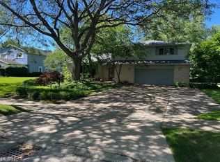 2432 Brian Dr, Beachwood, OH