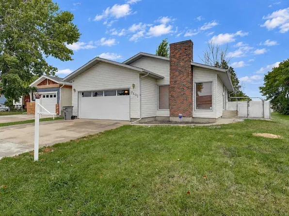 7607 N 96th St, Grande Prairie, AB T8V 4T9