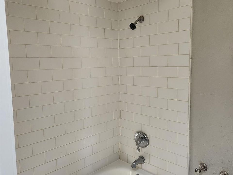 1st image of 4420 Denver Dr