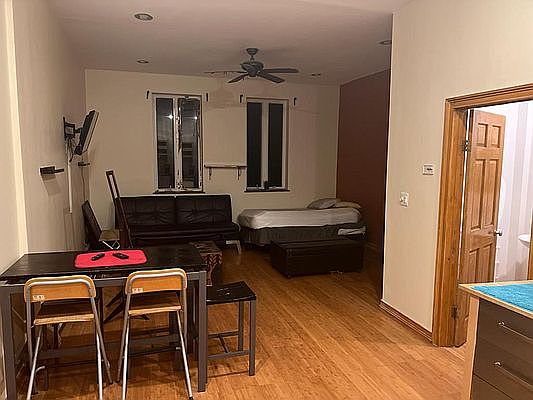 1st image of 582 Mac Donough St #1