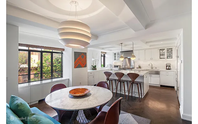 Sold by Douglas Elliman | media 25