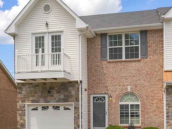 2nd image of 808 Spence Enclave Ln