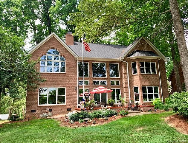 1st image of 7928 Saint Andrews Ln