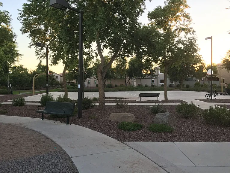 2048 W Monte Cristo Ave — Photo 13