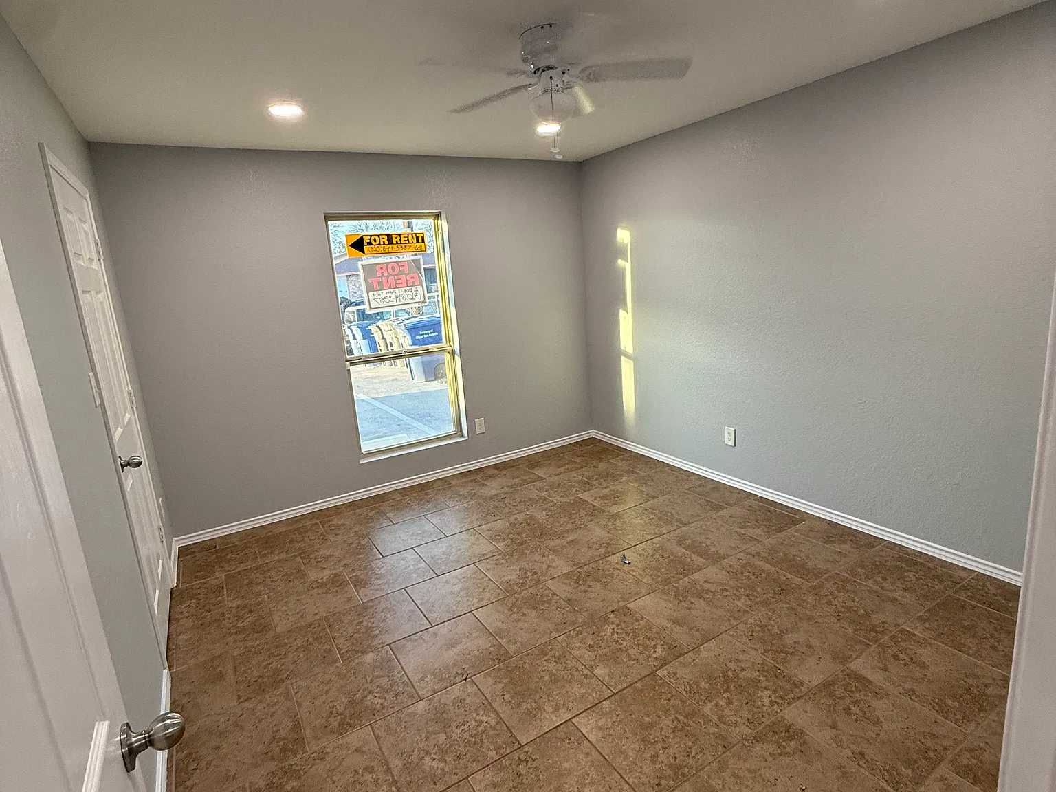 11114 Baywood St — Photo 3