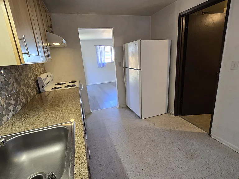 4615 S Henderson St #NA — Photo 4