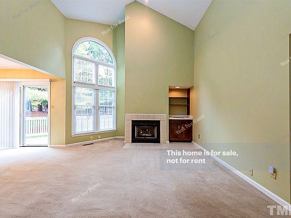3rd image of 232 Kirkwood Dr