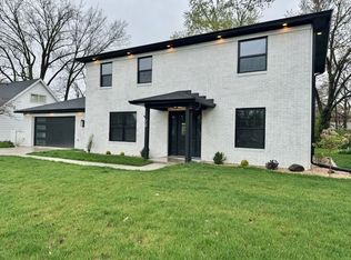 20 Wilson Dr, Carmel, IN 46032