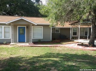 409 Bensdale Rd, Pleasanton, TX 78064